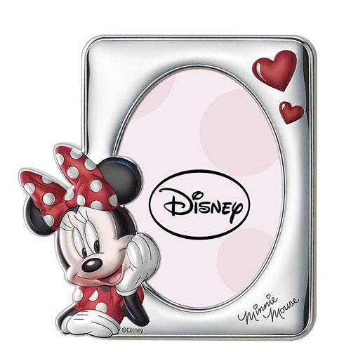 Cornice portafoto firmata Disney da bambino in lamina d'argento e retro in legno bianco con l'immagine di Mickey Mouse con parti in argento smaltato. Misura della foto interna 13 x 18 cm.